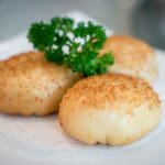 Yan-Singapore National Day-Pan-fried Singapore Chilii Crab Meat Bun